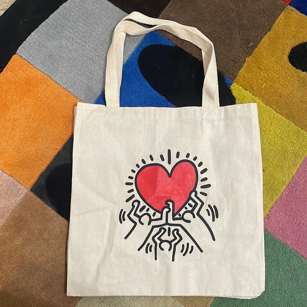 keith harring heart tote bag- one size